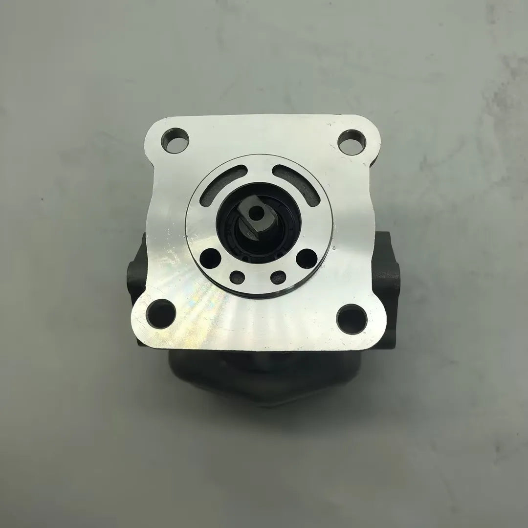 Hydraulic Gear Pump 67810-76100 6781076100 Compatible with Kubota B1550D B1550E B1550HST B1750D B1750E B1750HST B8200 B8200DP B8200EP B8200HST Engine V1505