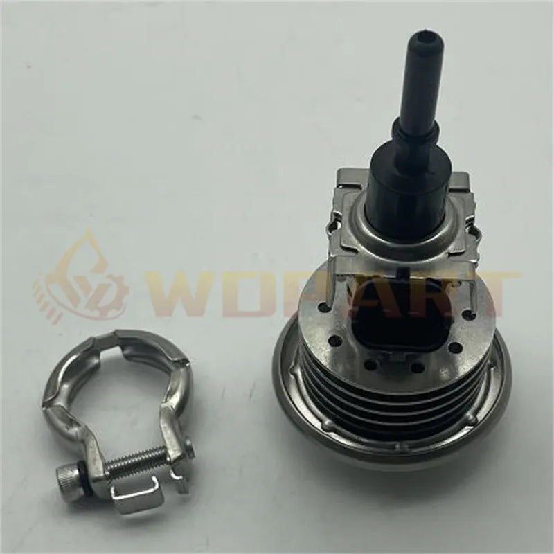 A0004901013 04440210312 Urea Injector Dosing Module For Mercedes Benz Sprinter