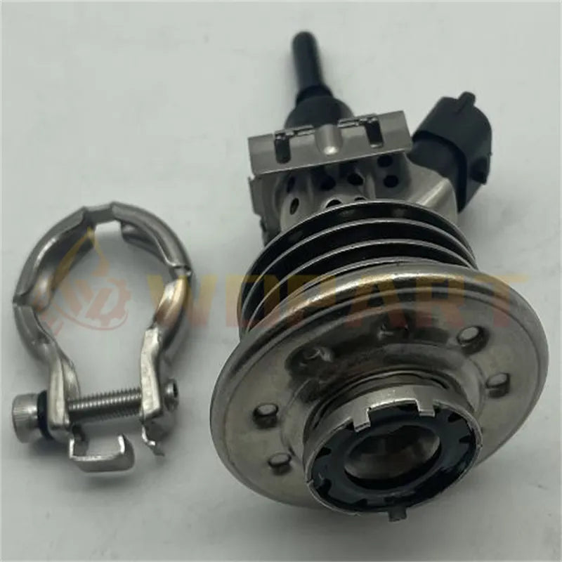 A0004901013 04440210312 Urea Injector Dosing Module For Mercedes Benz Sprinter