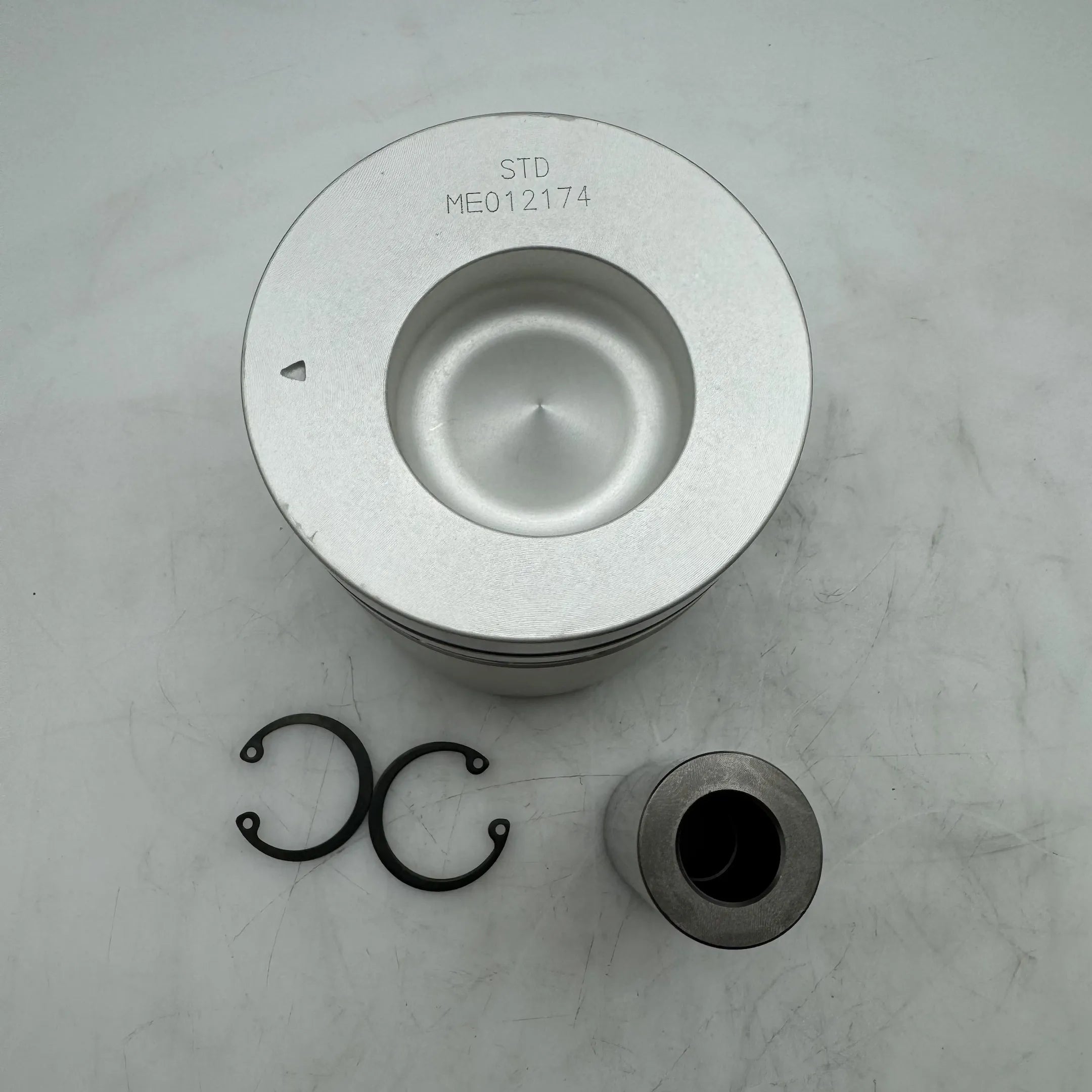 New ME012174 Cylinder Piston for Mitsubishi 4D32 Engine Spare Parts Replacement