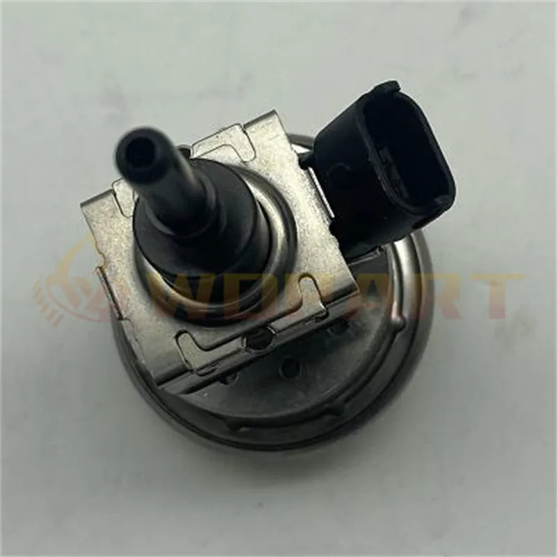 A0004901013 04440210312 Urea Injector Dosing Module For Mercedes Benz Sprinter