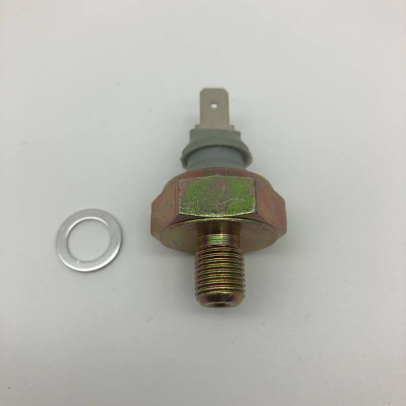 Oil Pressure Switch 01181549 01182479 for Deutz FL 912 913 2012 2011 1013 1011