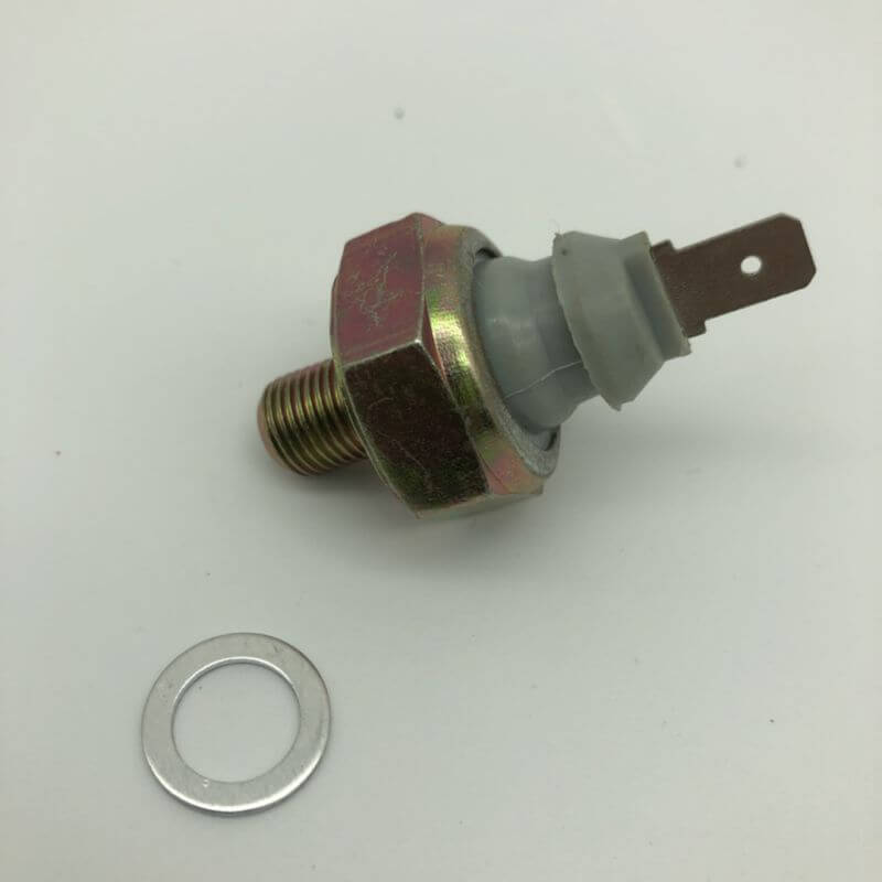 Oil Pressure Switch 01181549 01182479 for Deutz FL 912 913 2012 2011 1013 1011