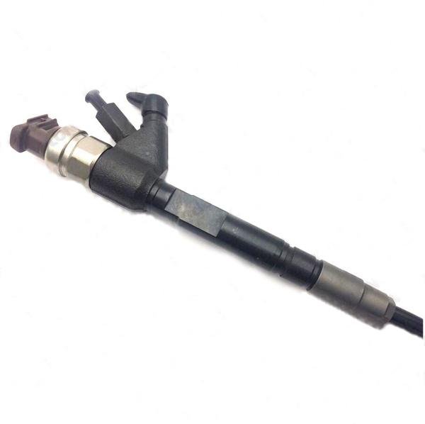 Original 095000-6790 095000-6791 Common Rail Fuel Injector for Denso SDEC Truck SC9DK D28-001-801 D28-001-801+C