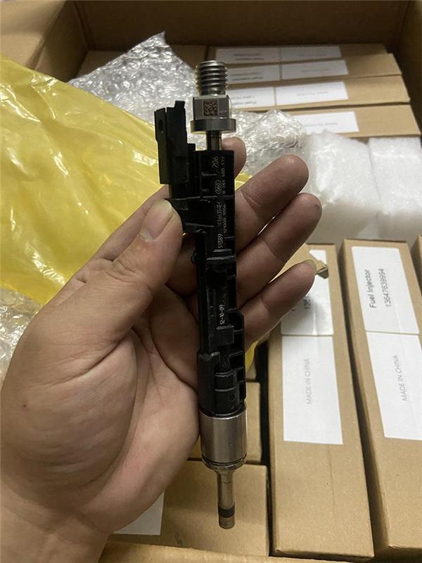 13538627842 13537645956 13647639994 4047026224764 028851235402 Fuel Injector for BMW